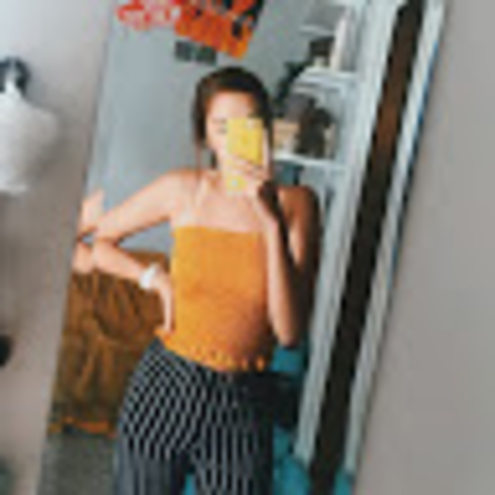 Meet your Posher, Claire